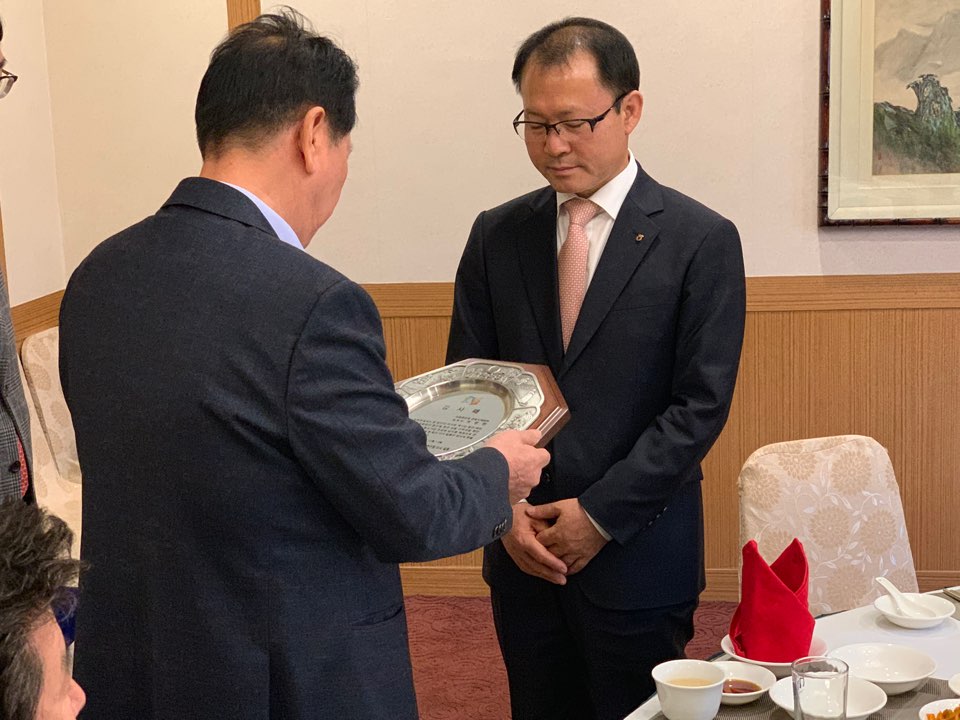 환수기금 마련 감사패 전달식(여영현 농협경북지역본부장님)